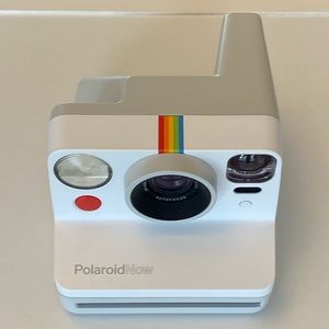 Polaroid Now Autofocus i-Type Instant Camera! NEW!